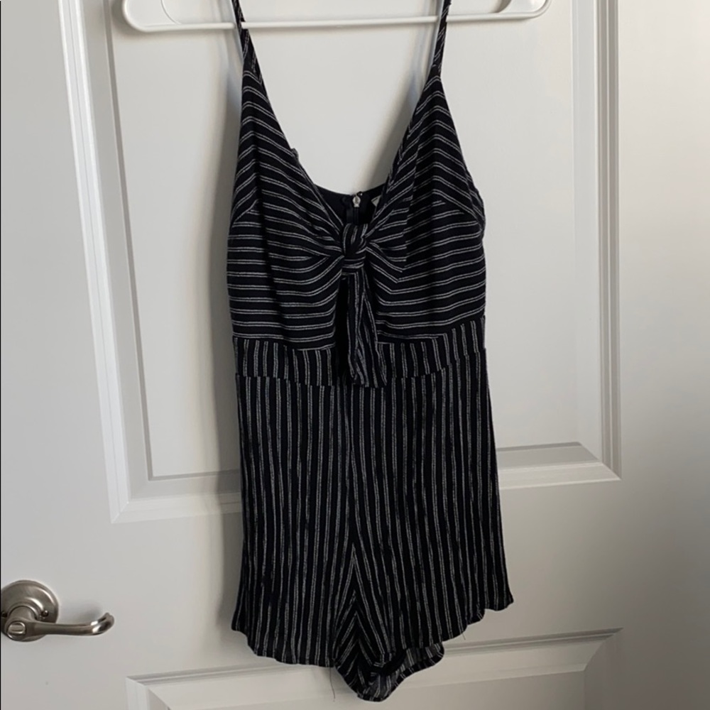 Jumper/ jump suit / romper